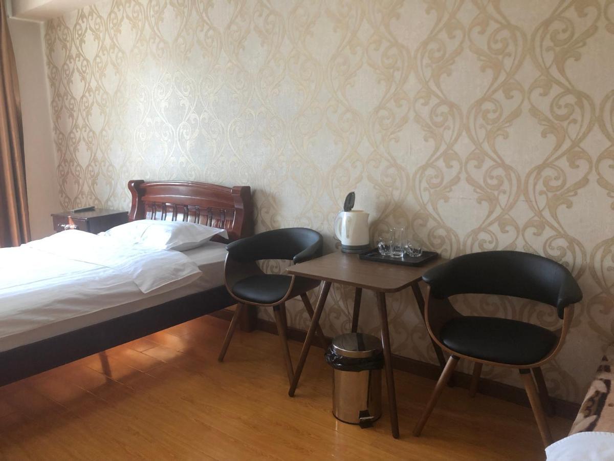Land Hotel อูลานบาตอร์ ภายนอก รูปภาพ