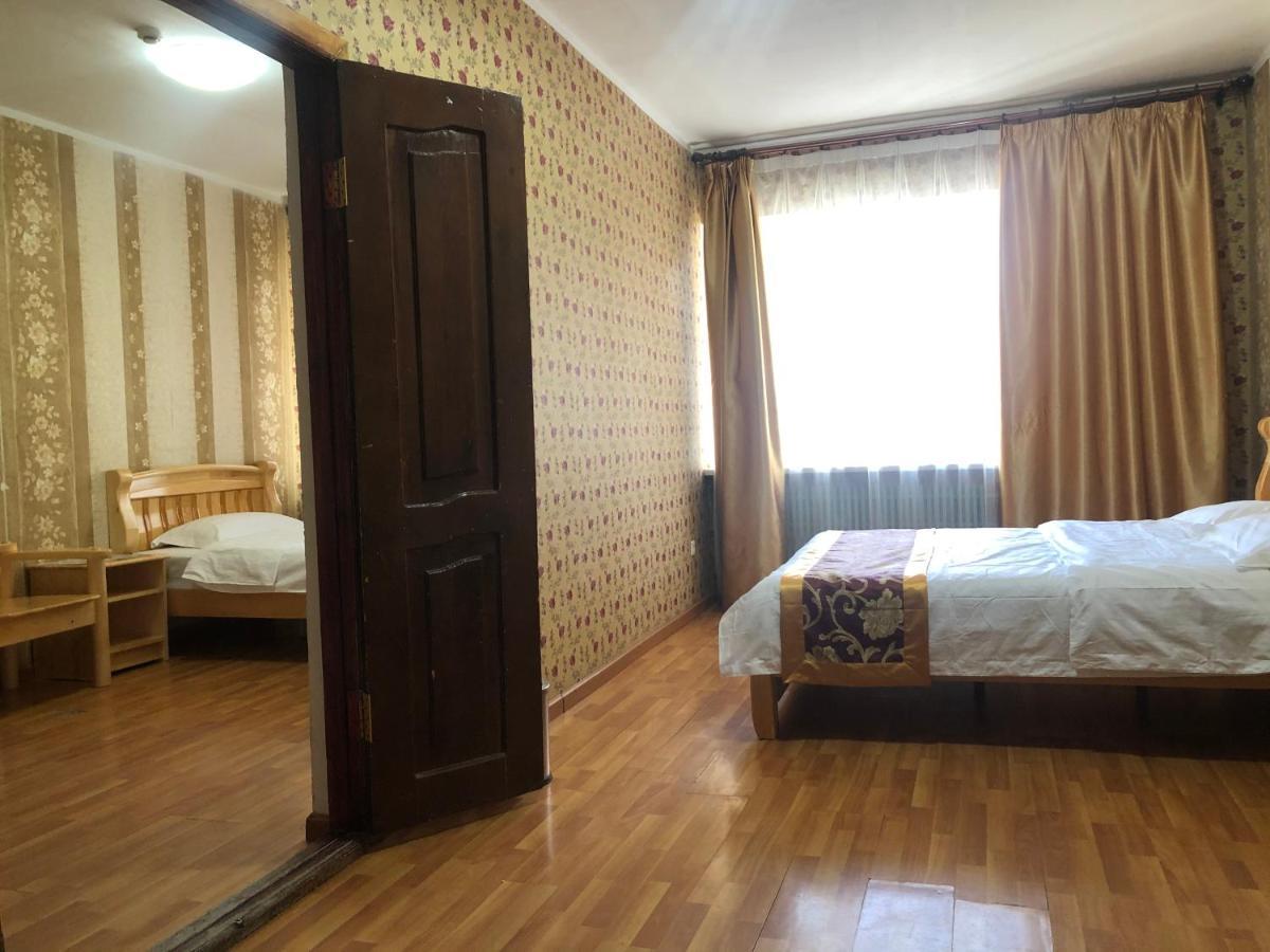 Land Hotel อูลานบาตอร์ ภายนอก รูปภาพ