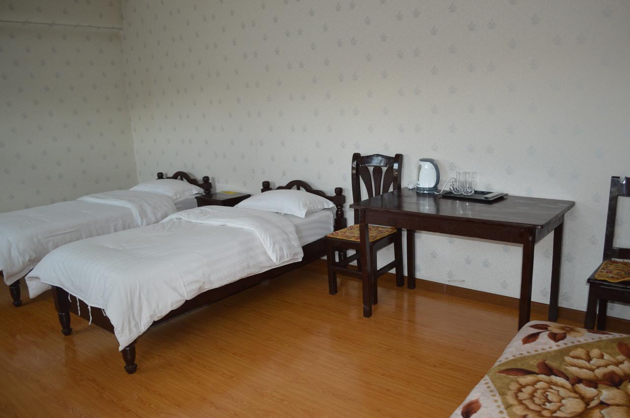 Land Hotel อูลานบาตอร์ ภายนอก รูปภาพ
