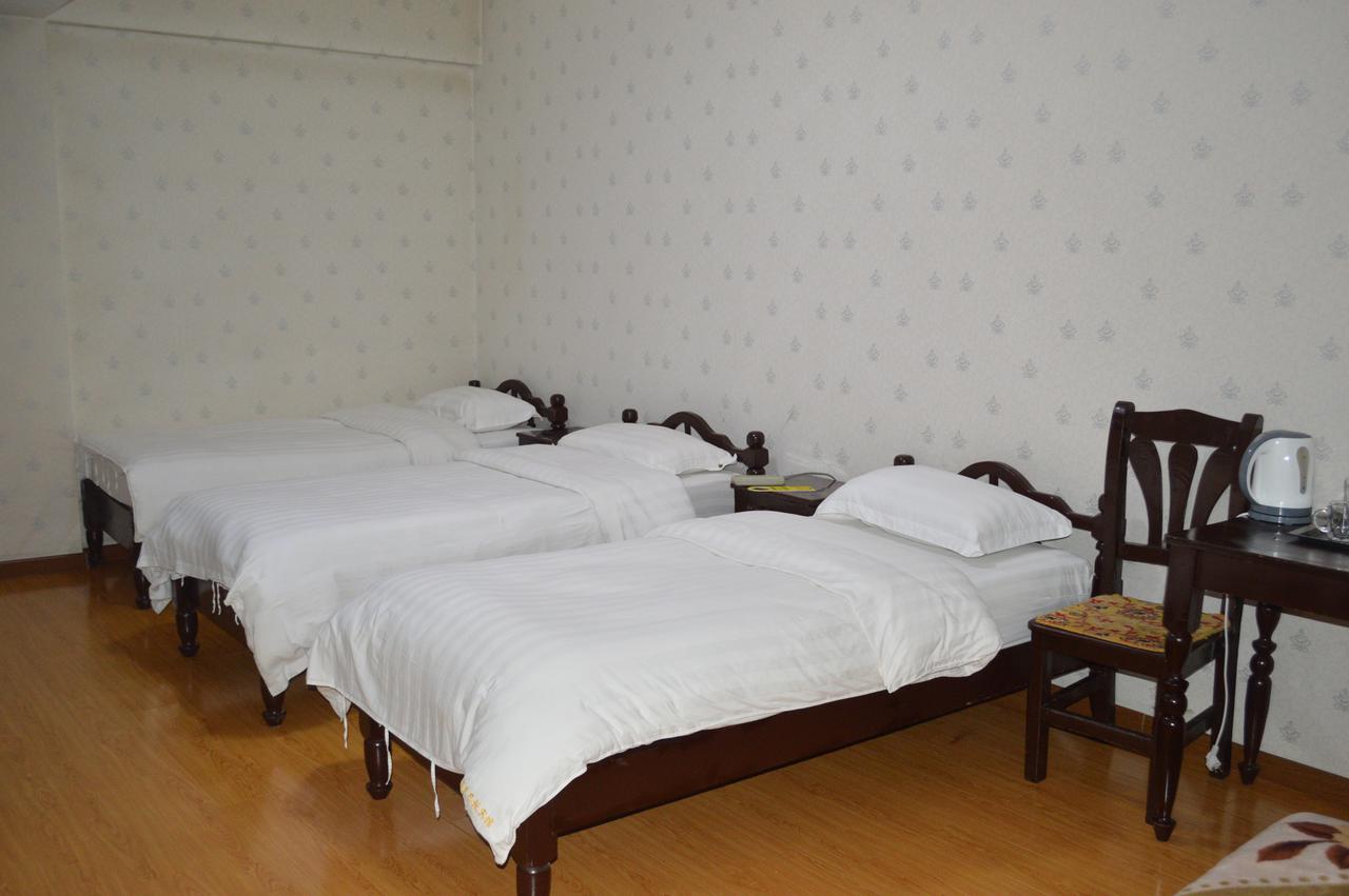 Land Hotel อูลานบาตอร์ ภายนอก รูปภาพ